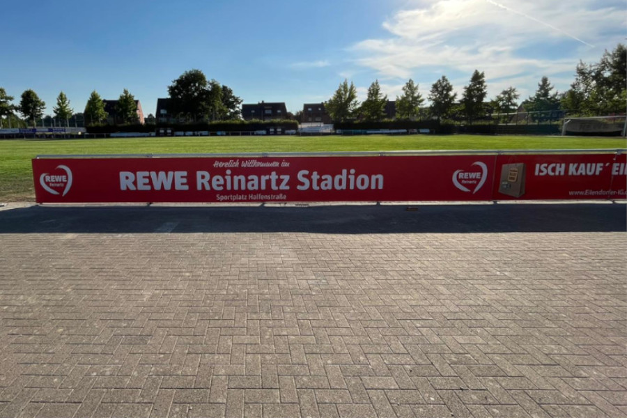 Rewe Reinartz Werbung Fußballbande